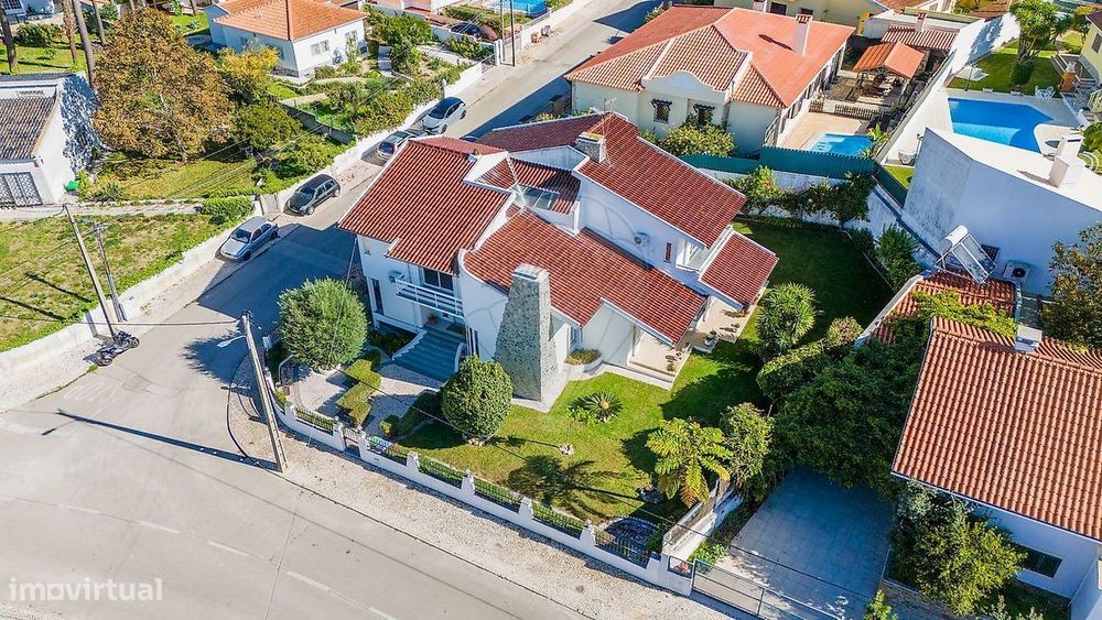 Moradia T4 para venda