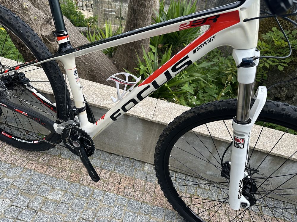 Focus 29 carbono