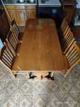 Mesa grande e 6 cadeiras