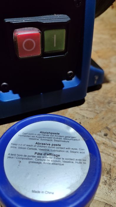 Scheppach Máquina amoladora com pedra de amolar Tiger 2000S 120W