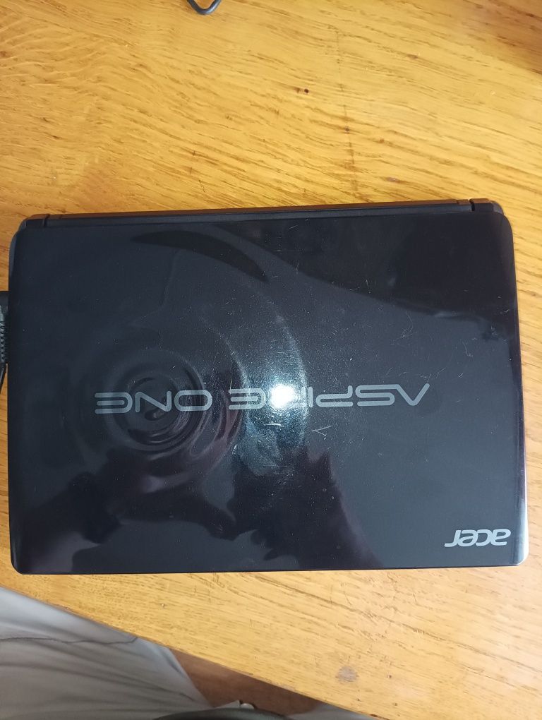 Netbook Acer aspire one d270