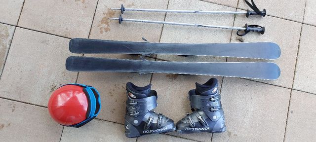 Narty Fischer RC4 + buty Rossignol 23,5 + kask, gogle, kijki - komplet