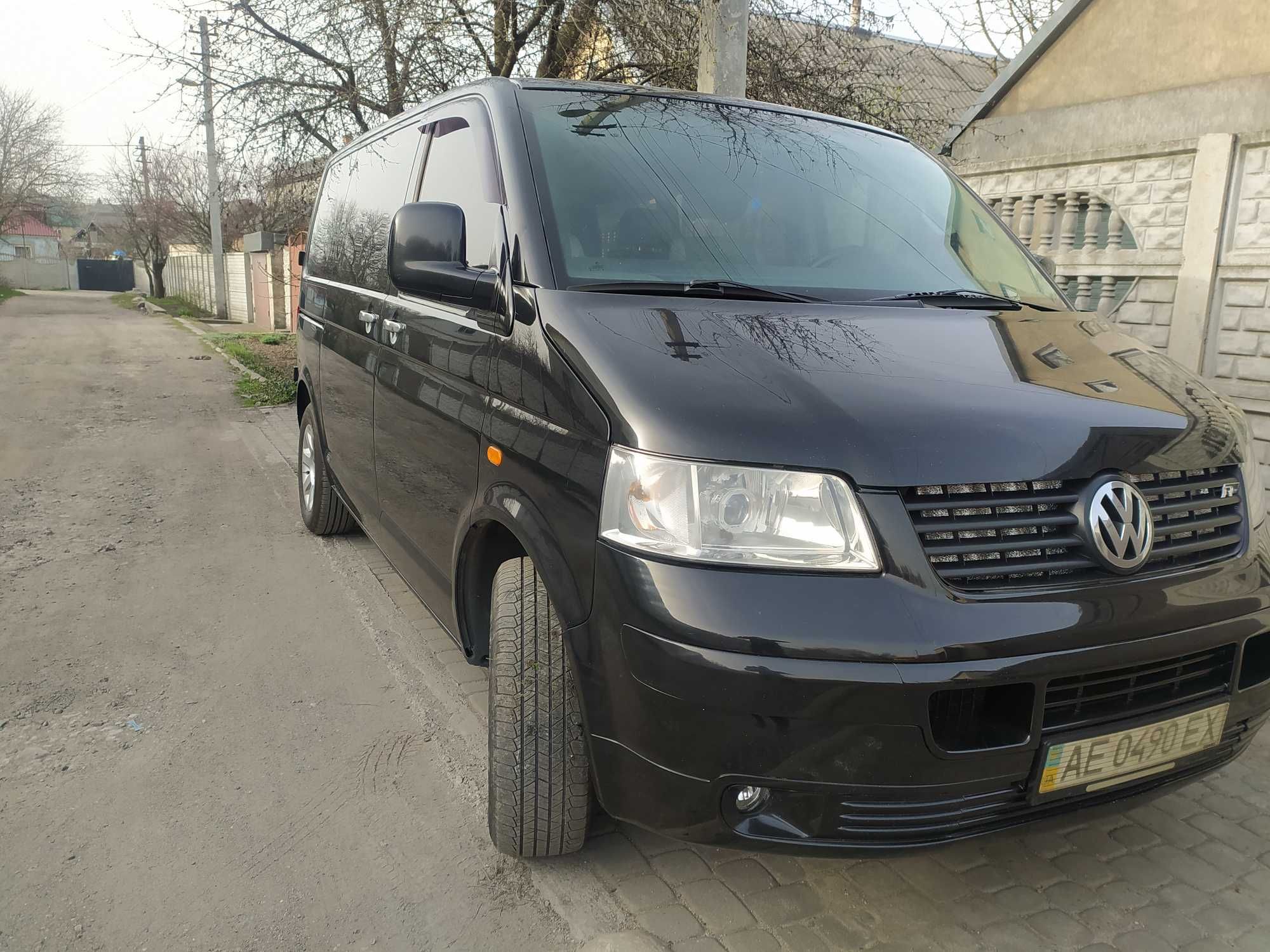 Продам Volkswagen Transporter T5