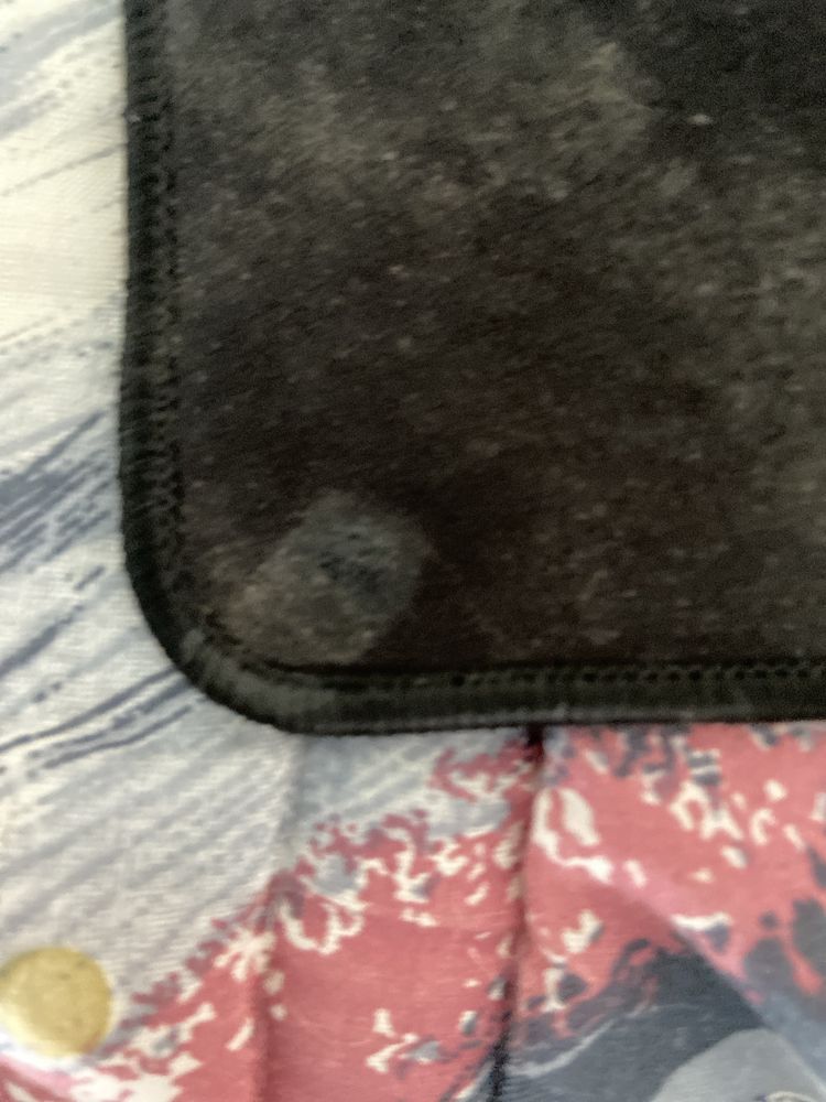 Vendo tapete de rato manchado