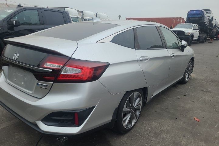 Honda Clarity запчастини