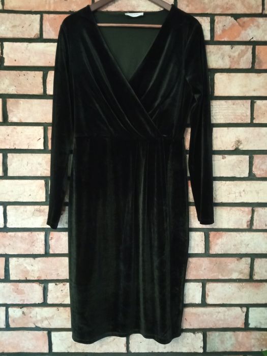 Sukienka Reserved rozmiar L aksamitna