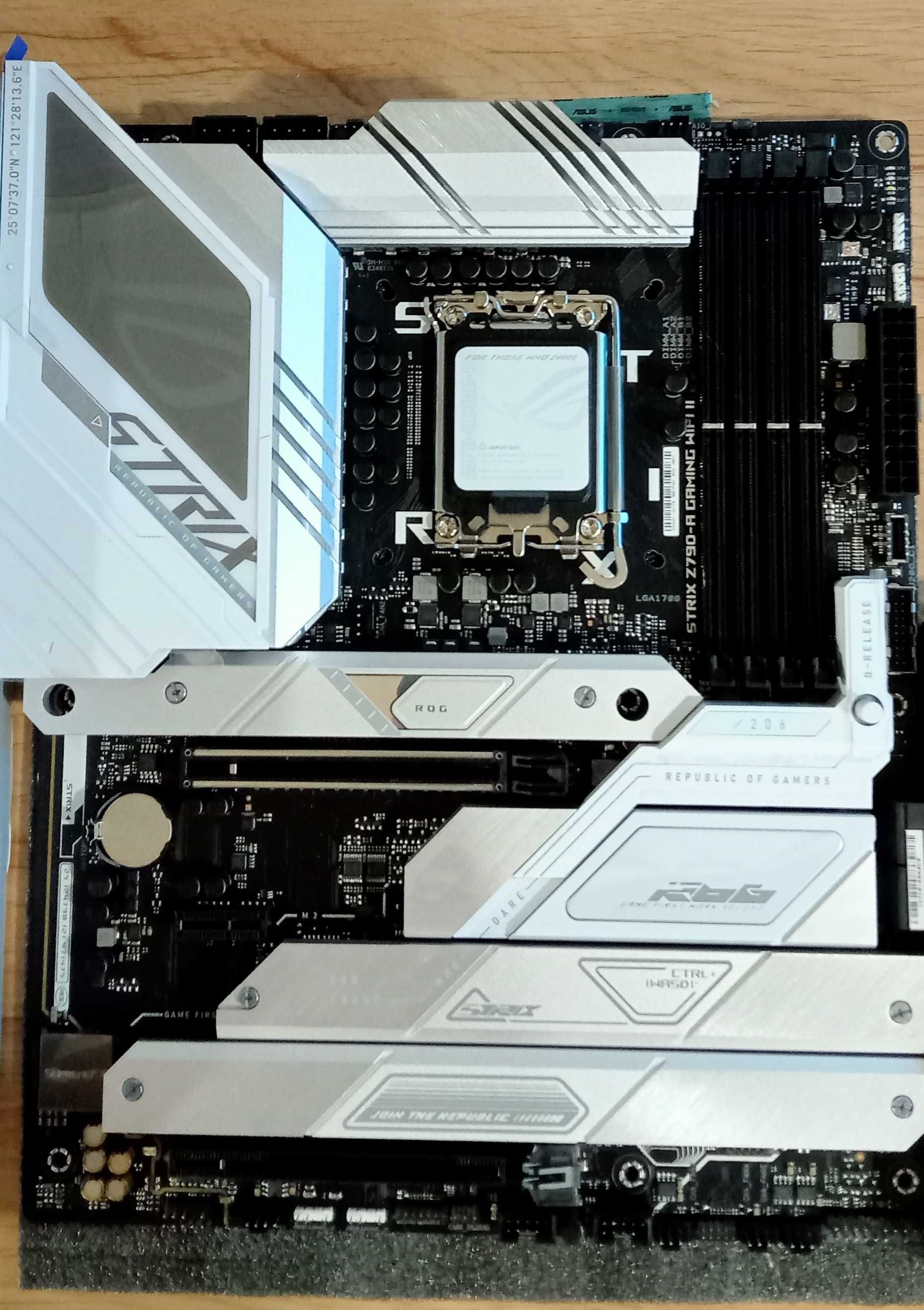 Asus ROG STRIX Z790-A GAMING WIFI II DDR5 ATX socket 1700 (Withe)
