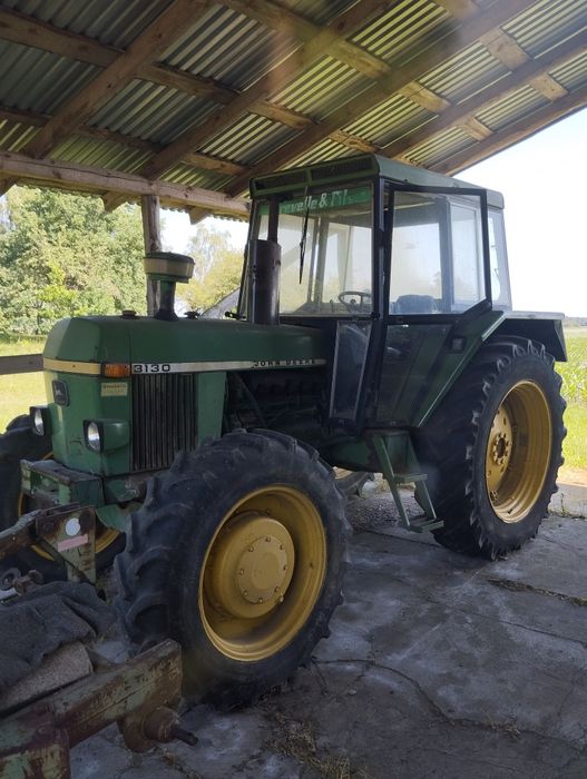 Ciągnik rolniczy John Deere 3130