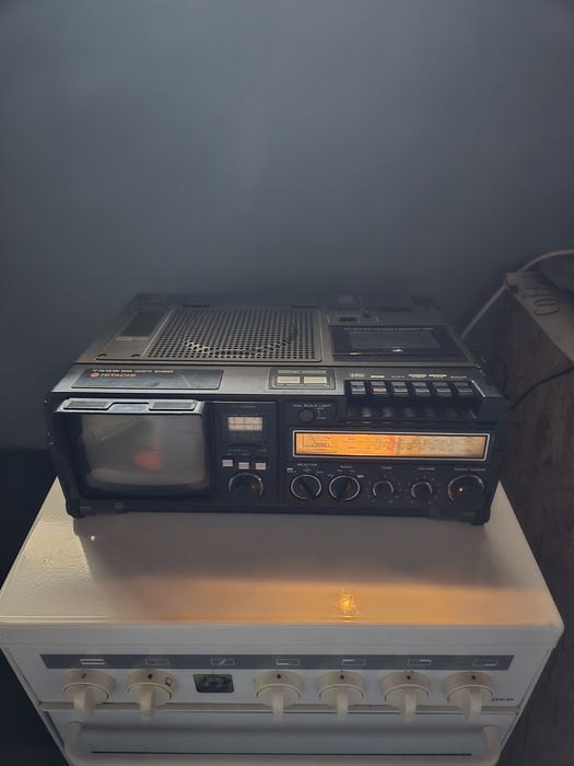 Продам радіо телевізор хітачі