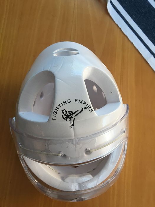 Kask do teakwondo z szybą Fighting Empire L