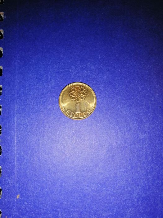 11 moedas de 1 escudo Rep. Portuguesa de 1981 a 1995, bom estado