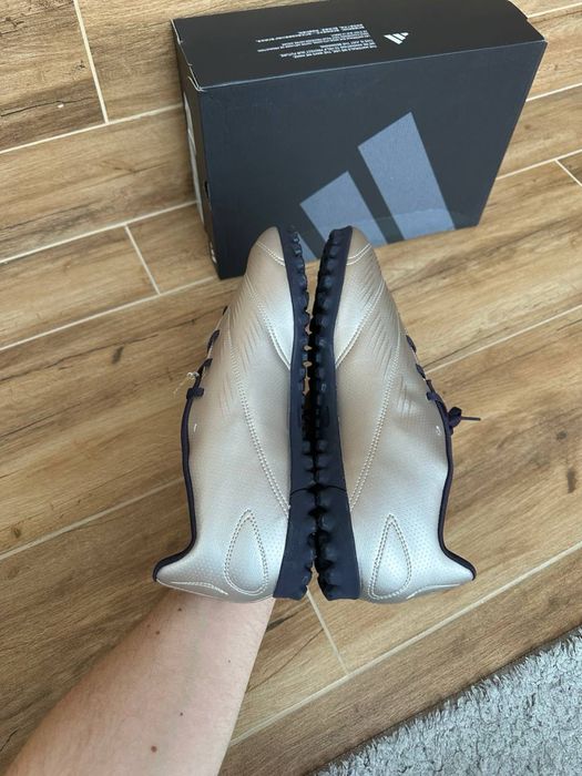 Сороконожки Adidas Predator