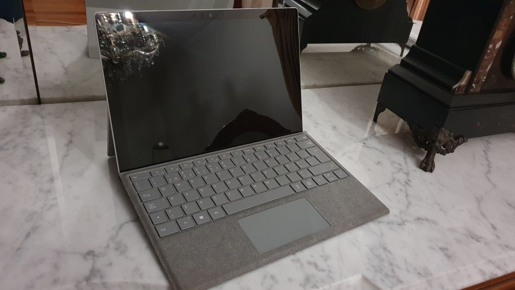 Microsoft Surface Pro 6 + teclado, caneta e bolsa