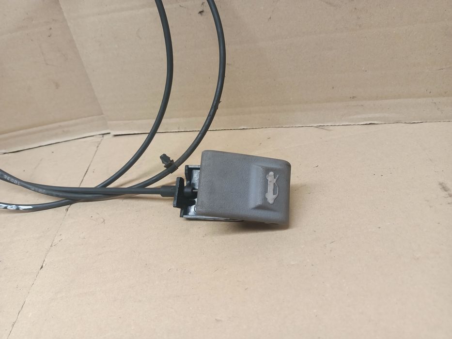 Rączka dźwignia linka otwierania maski KIA Sorento I 02-06r Europa