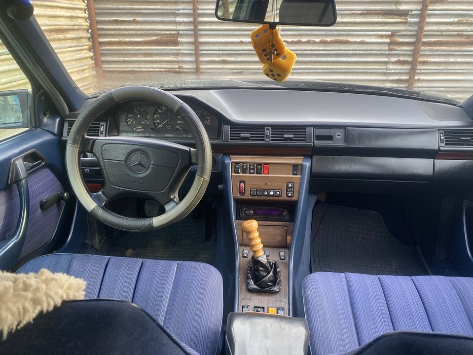 Продам Мерседес 124