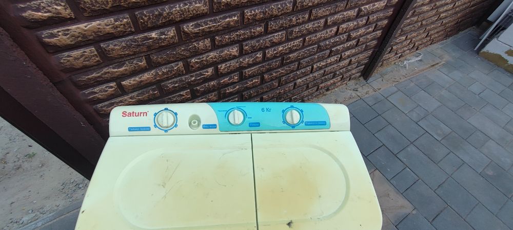 Продам машинку Saturn