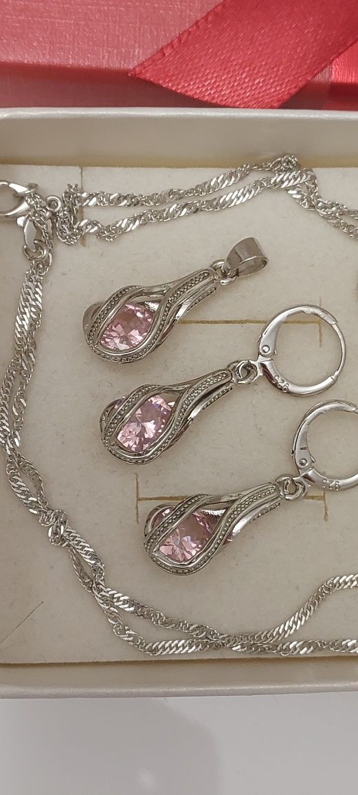Srebrny komplet biżuterii pr.925 różowe oczko