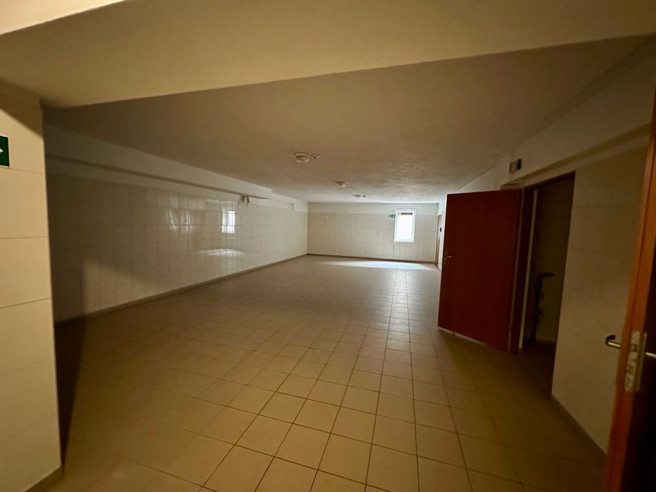 Lokal handlowo-usługowy Jędrzejów-550 m2