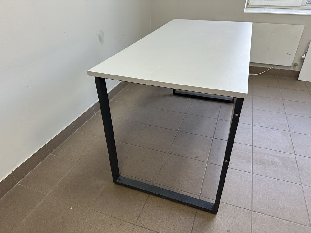 Стіл офісний 140х70х77 см/ Письмовий стіл
