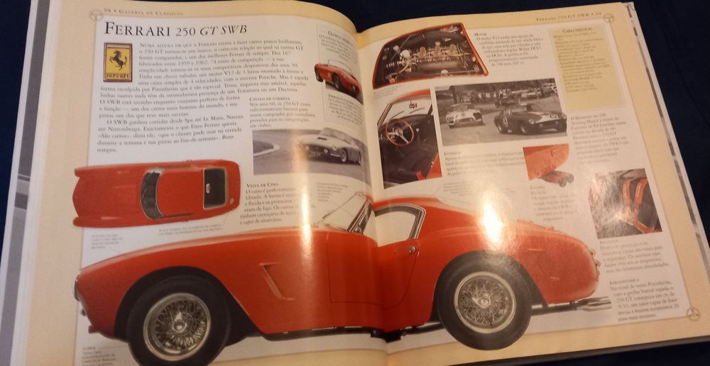 O Grande livro dos Automóveis Clássicos.
