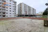 T2 Ao Centro de Vila Nova de Gaia com terraço e garagem Individual