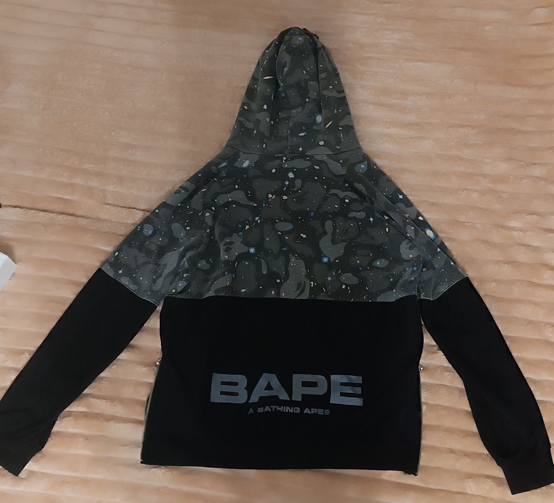 BAPE hoodie в хорошому стані