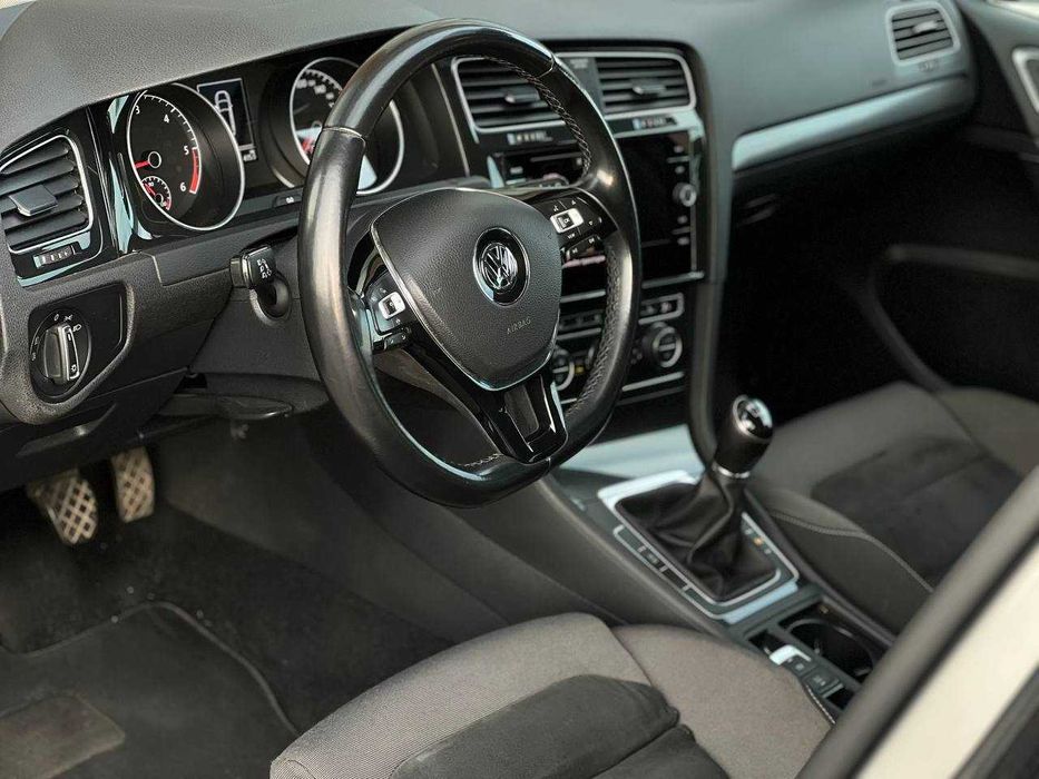 Volkswagen Golf 1.6 2019 (Розстрочка / Лізинг)