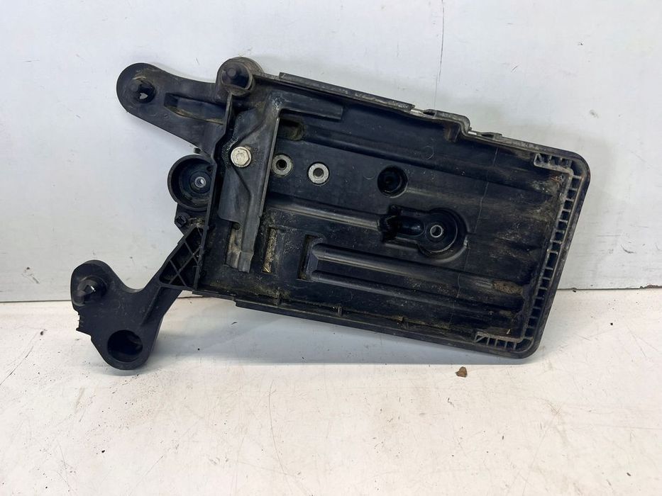 PODSTAWA AKUMULATORA AUDI VW SEAT SKODA 5Q0915321G