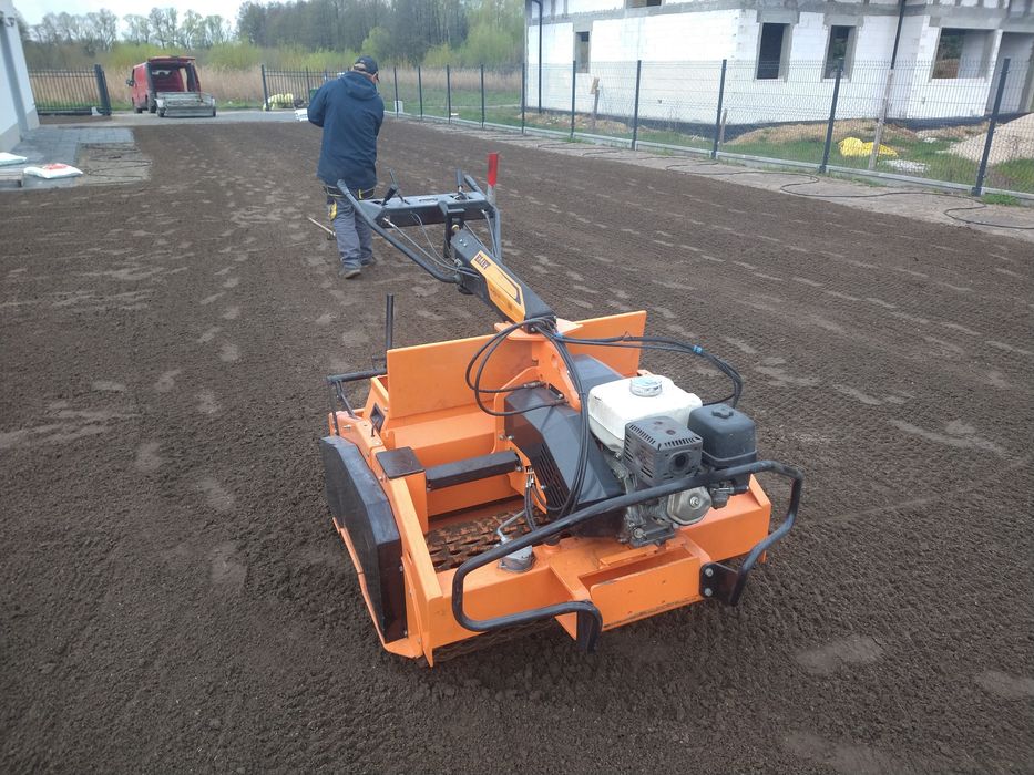 Maszynowe sianie trawy !!! Trawniki ! Automatyczne nawadnianie!