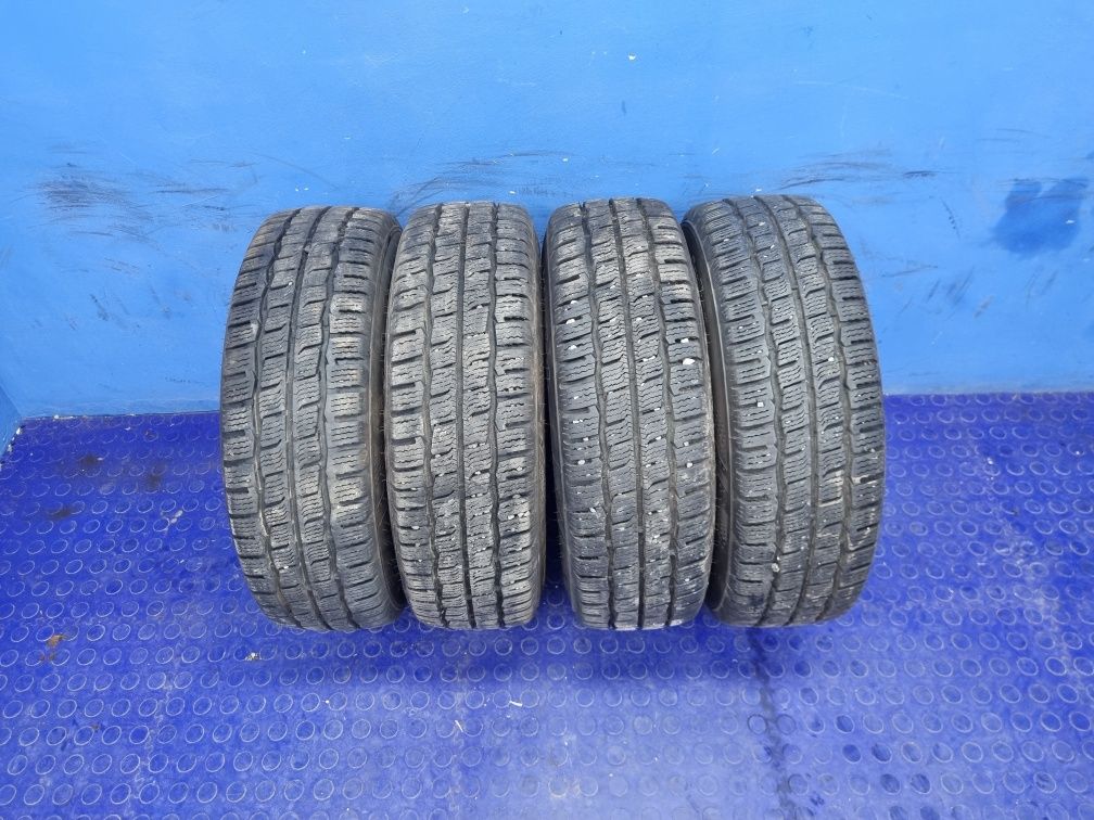 KOMPLET Felg Stalowych Opony Kumho 205/70/15C ET 60 5x160 OEM