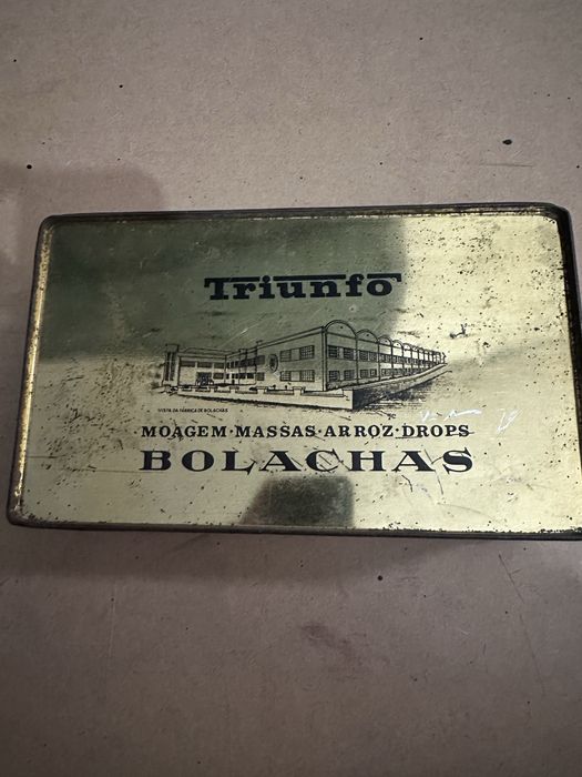 Caixa de bolachas antiga