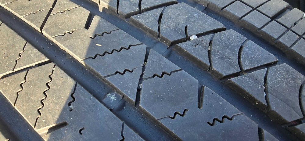 Opony Continental Cross Contact LX 245/60/18