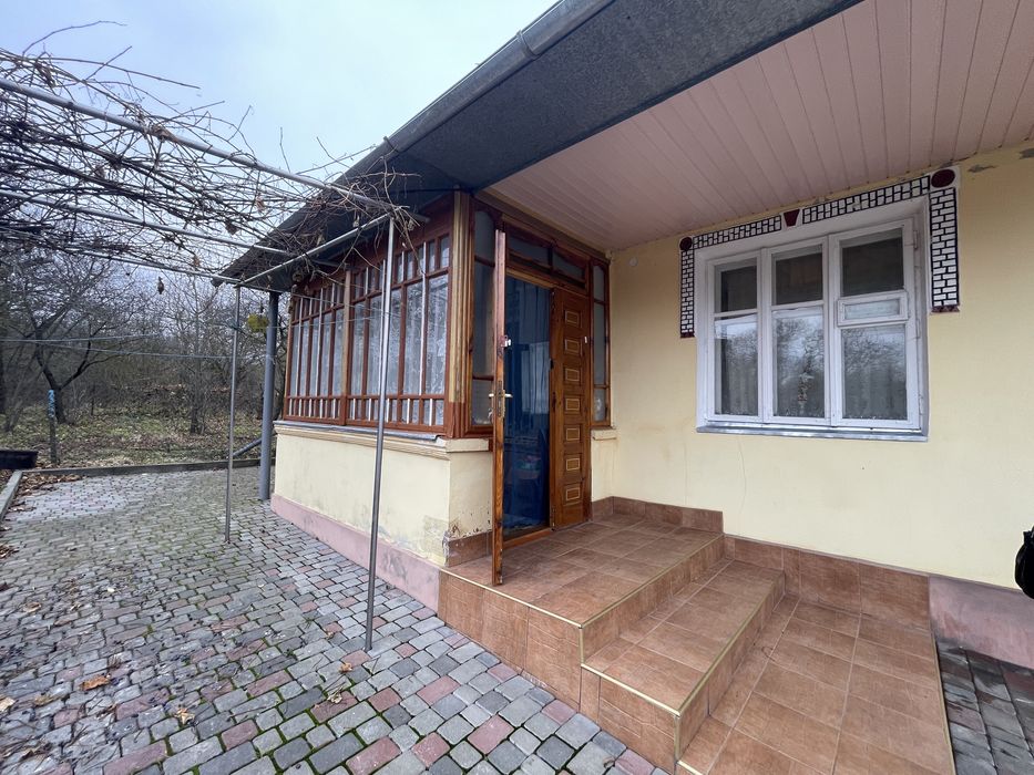 ПРОДАЖ приватного будинку с. Чорний ліс