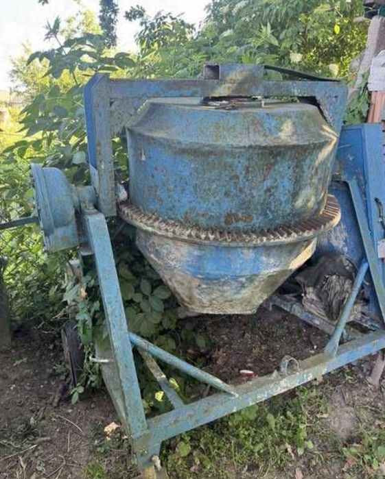 Betoniarka 250 l