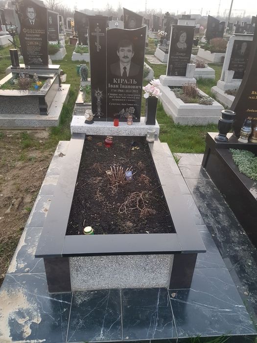 Виготовлення  Пам'ятників