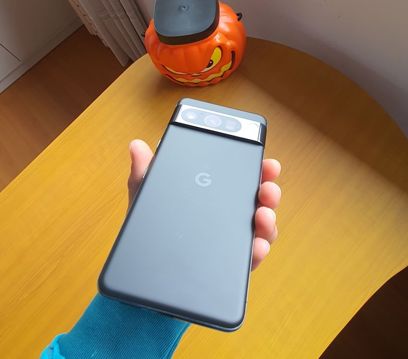 Google Pixel 8 Pro
