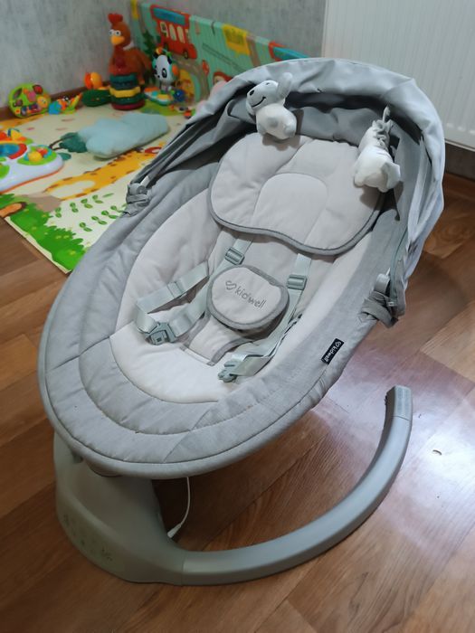 Крісло-гойдалка Kidwell Luxi шезлонг