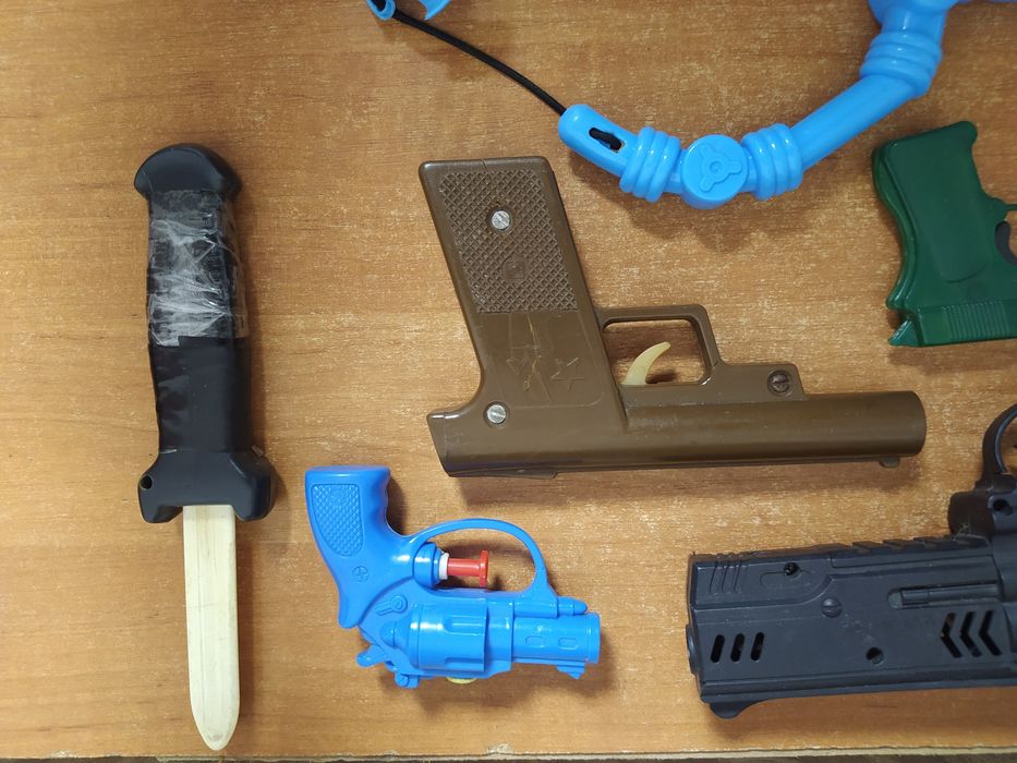 Детское оружие.пистолет.