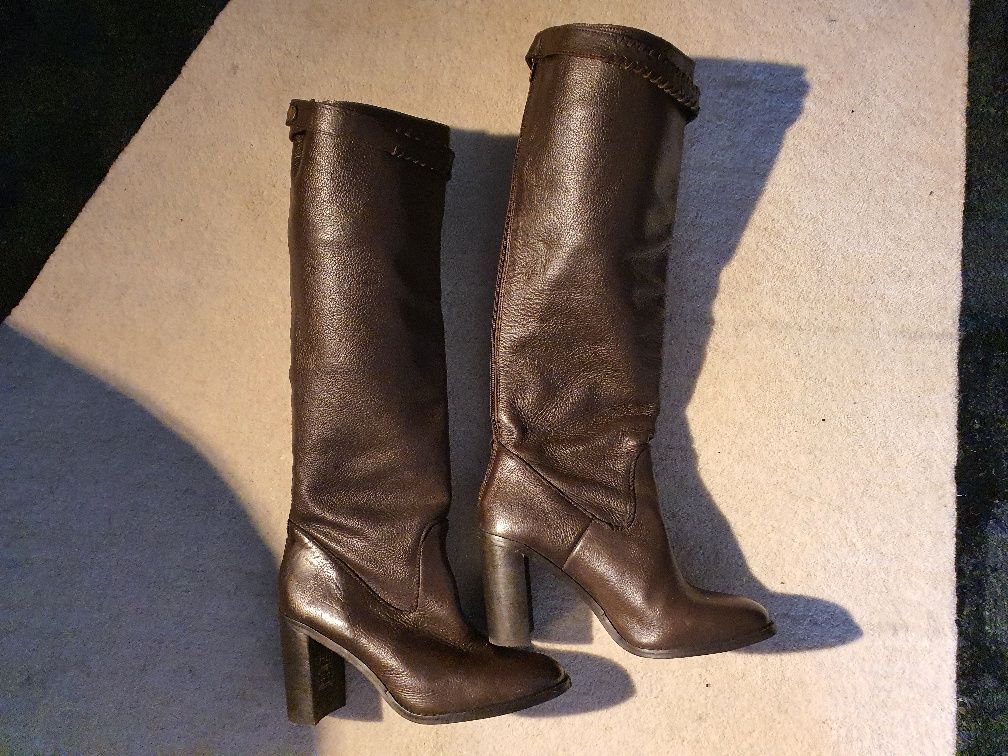 Botas cano alto castanhas pele 38