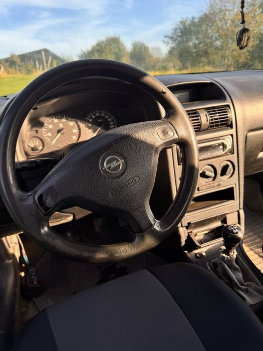 Опель астра в дуже гарному стані