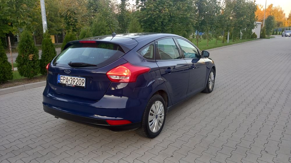 Focus  Rok 2017  Salon Polska FAK.  VAT  stan B.DOBRY   Zamiana