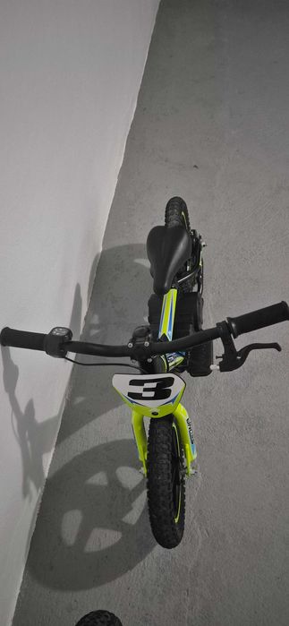 Moto eléctrica Sedna 12 pouces/ 3anos