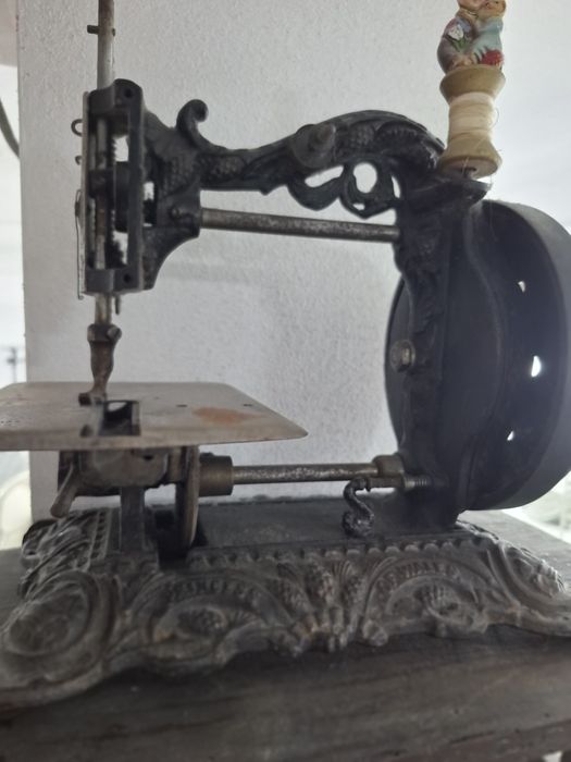 Máquina de custura antiga