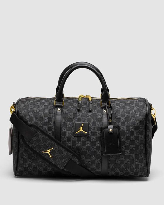 Jordan Duffle Monogram чорна спортивна сумка в зал Nike