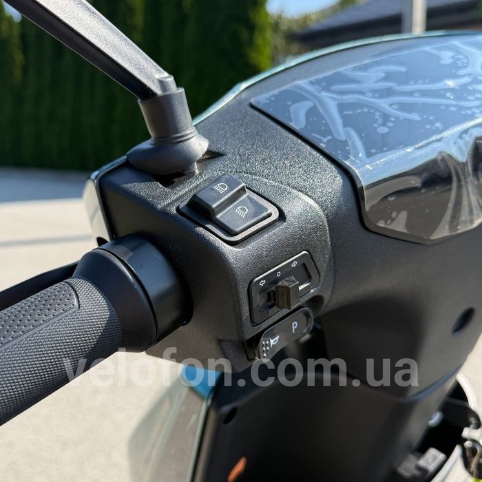 Електроскутер літіево-залізно-фосфатний Corso Condor 1500w