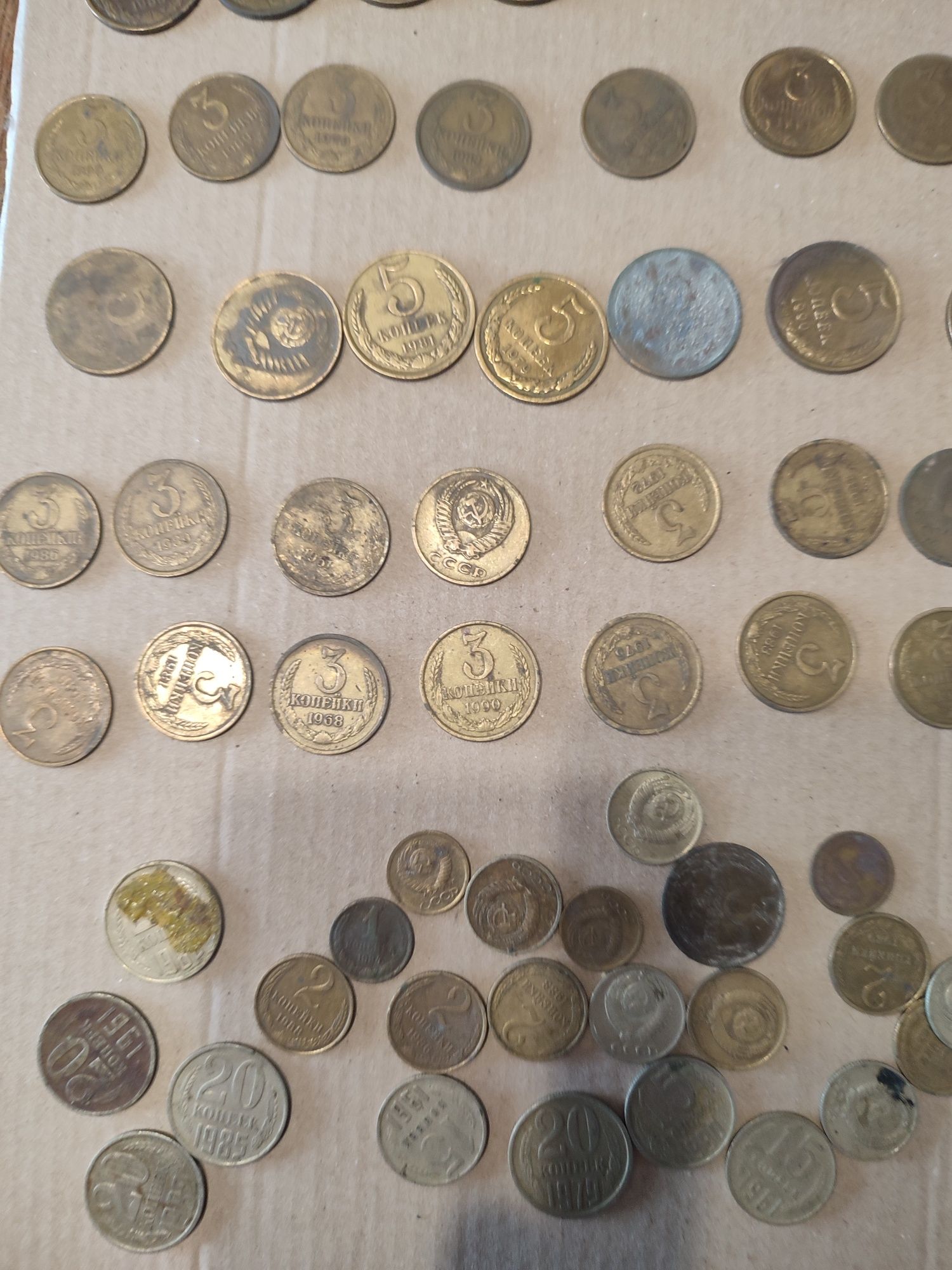 Продам бронзові копійки