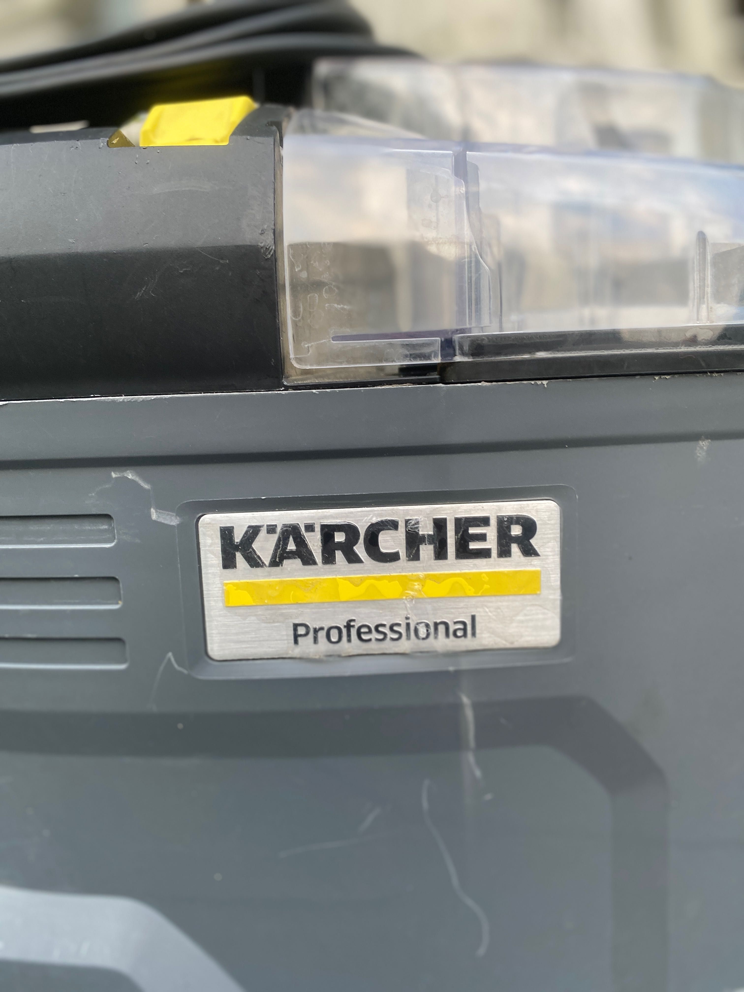 Миючий пилосос Kerchet