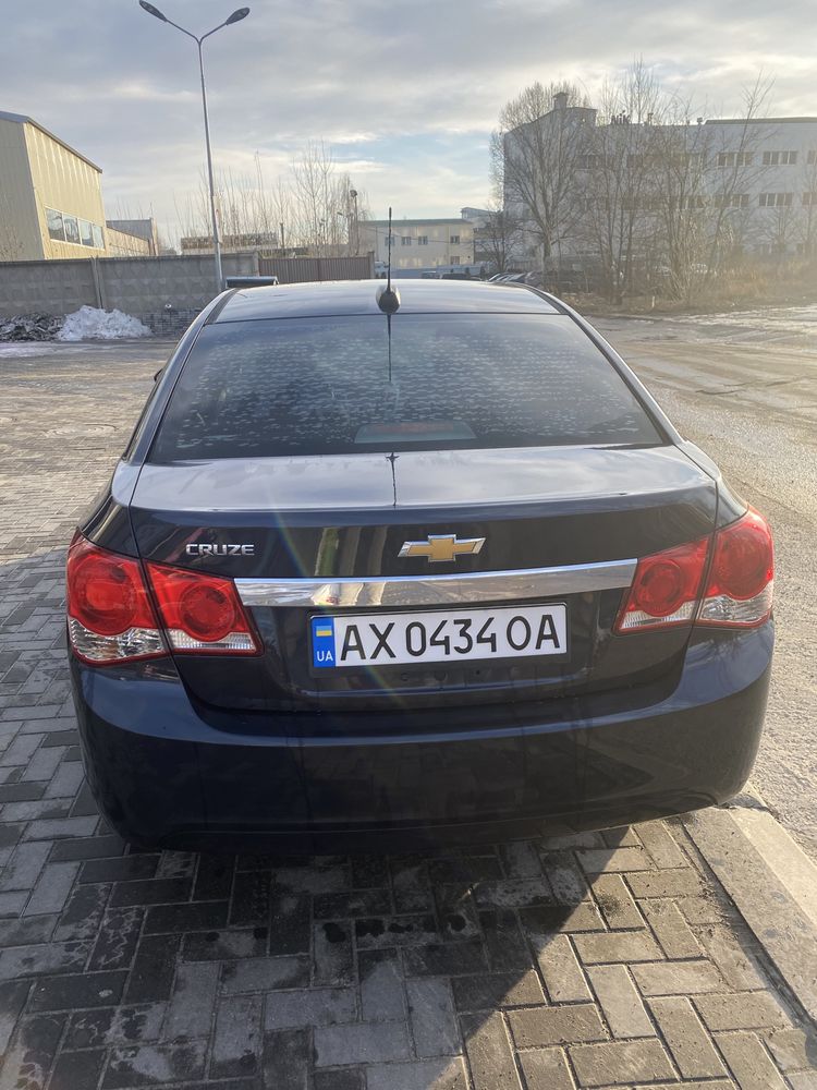 Chevrolet cruze 2014р дуже гарне авто без нарікань