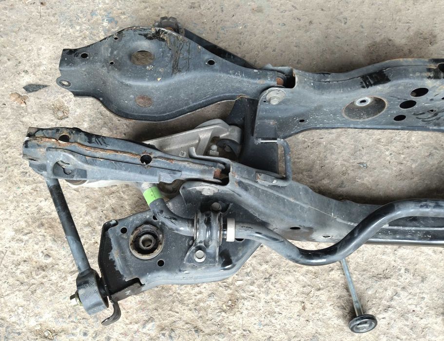 Підрамник задній взборі ричаг підвіска AWD Рог Nissan Rogue T33 2021 -