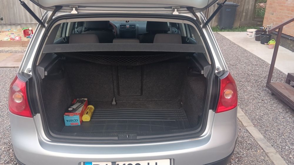Volkswagen Golf 1.6 mpi